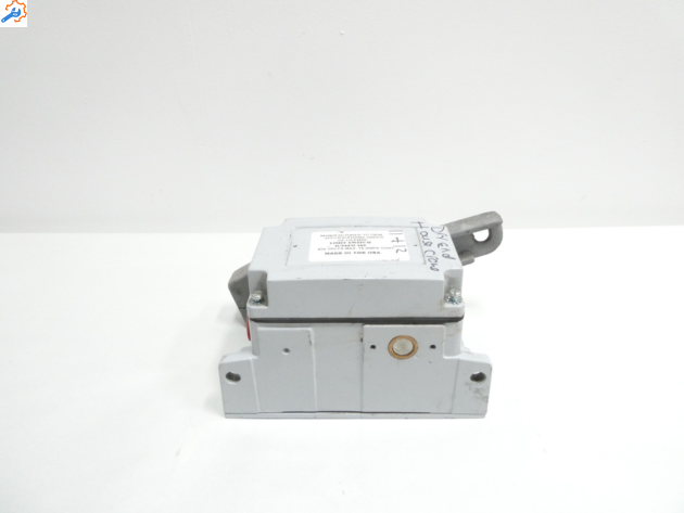 GE IC670MDL930J High-Performance Control Module for Industrial Automation - Image 2